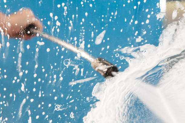 Best Driveway Pressure Washing  in Strathmore, CA